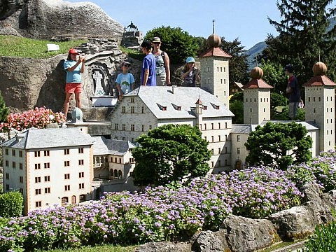 Парк «Швейцария в миниатюре» (Swissminiatur)