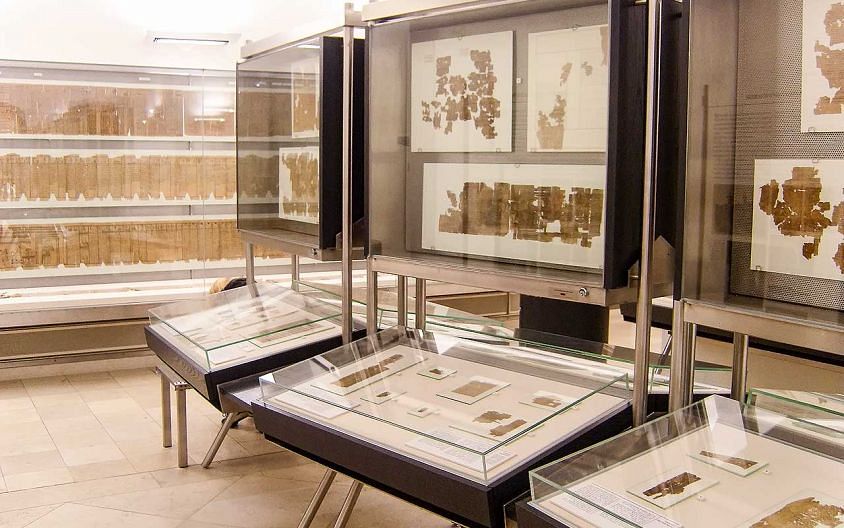 Музей папируса Papyrussammlung Вена Австрия