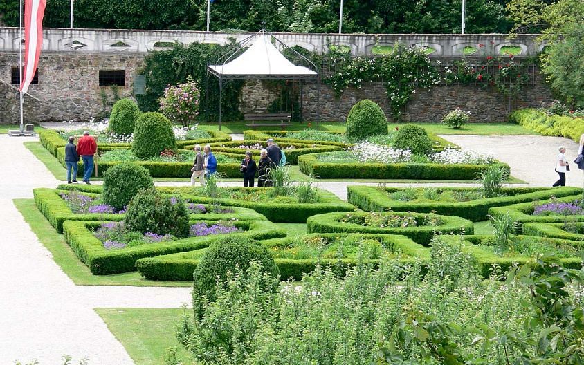Сад в стиле эпохи Ренессанс в Шаллабурге © Wolfgang Sauber